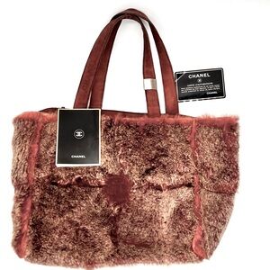 CHANEL Tan and Pink Fur Tote